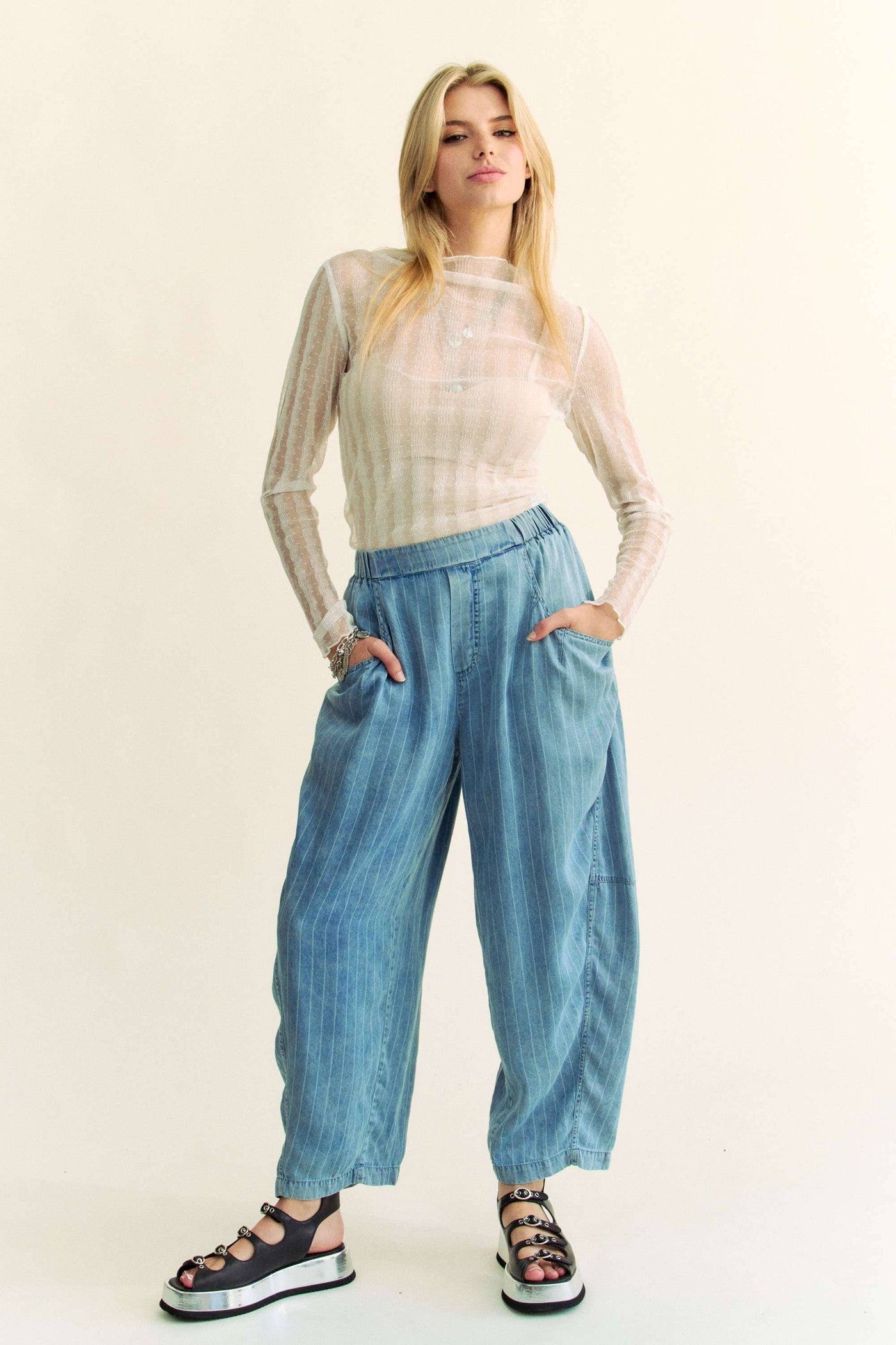 HIGH WAIST TENCEL DENIM BARREL PANTS