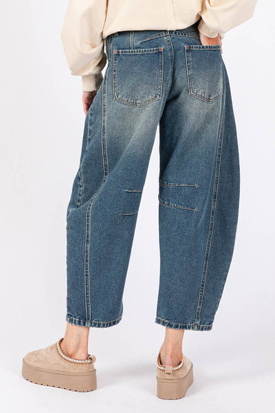 CLASSIC BARREL STYLE LEGS JEANS