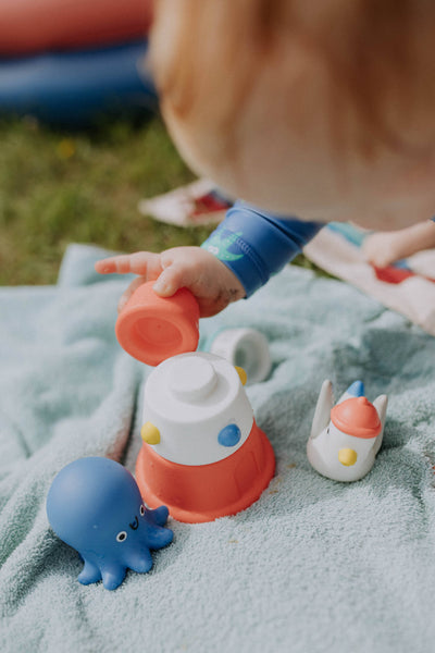 Itzy Stack & Squirt™ Bath Toy