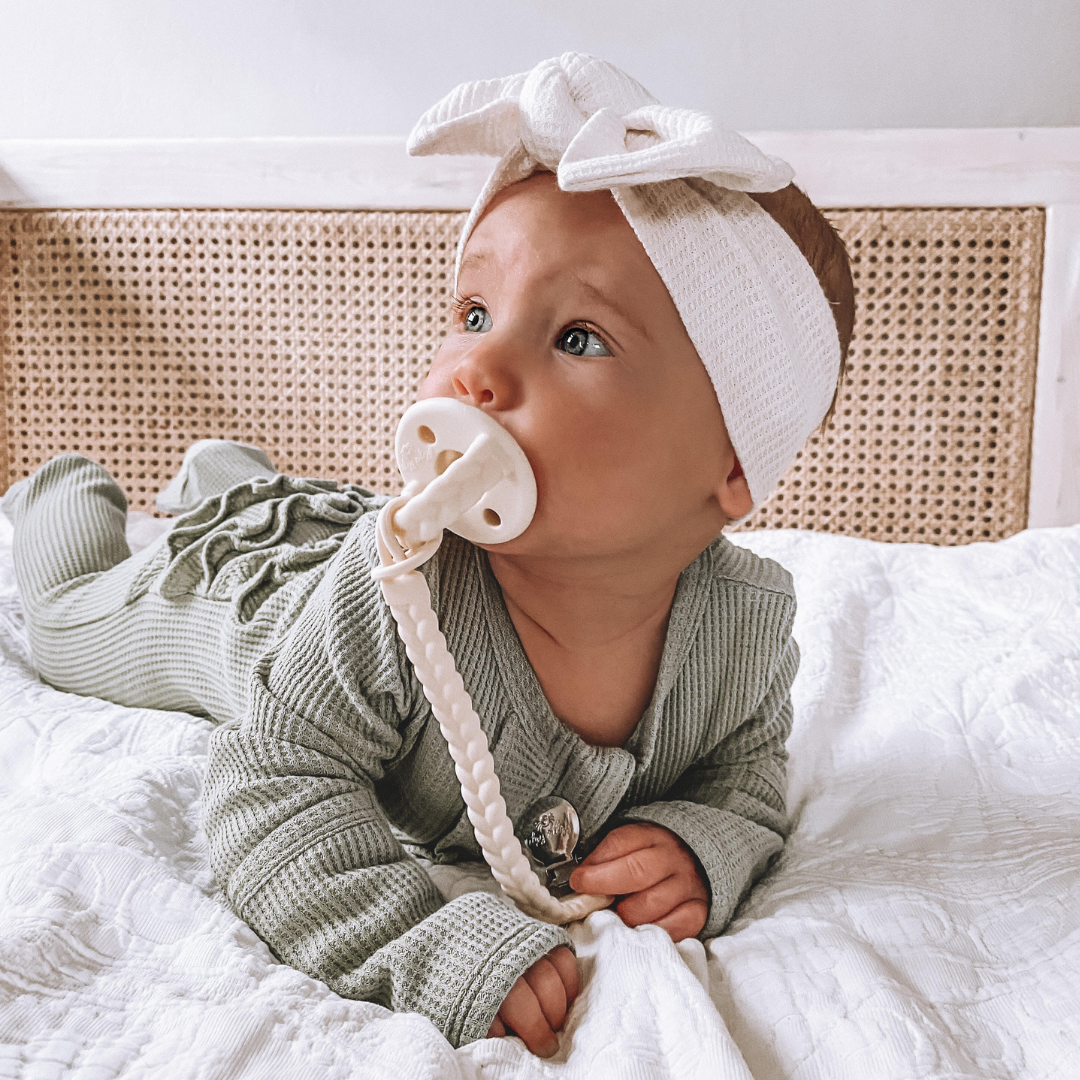 Toast & Buttercream Pacifier Set