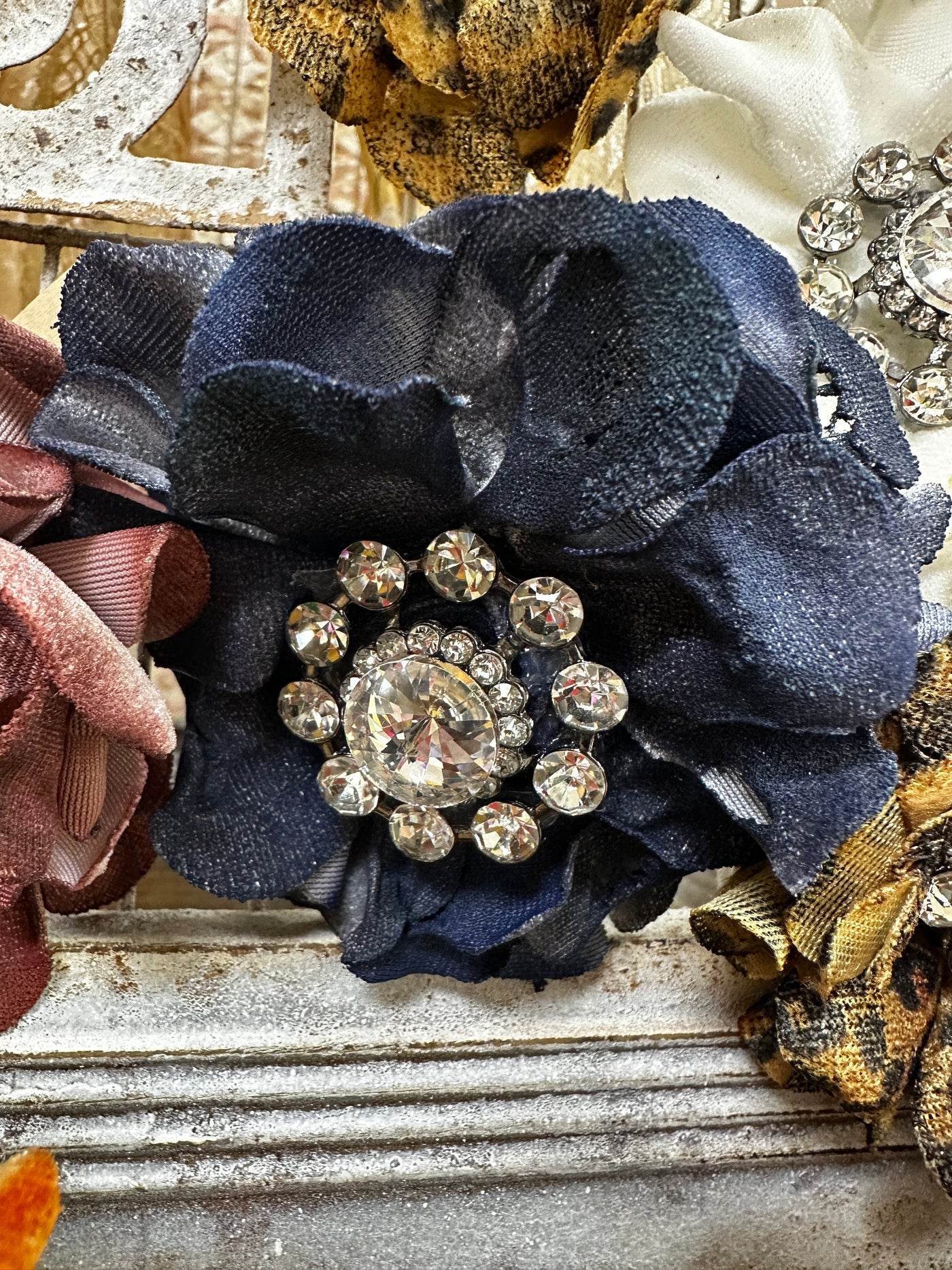 Bling Flower Shirt Slide