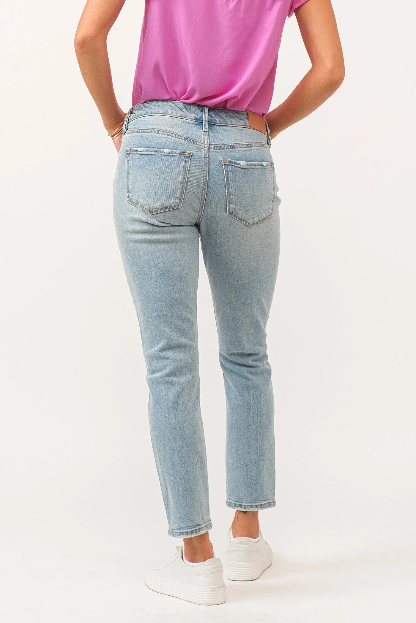 AIDEN MID RISE GIRLFRIEND JEANS TALLASSEE