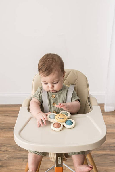 Smile Bath & Travel Pop & Whirl Toy