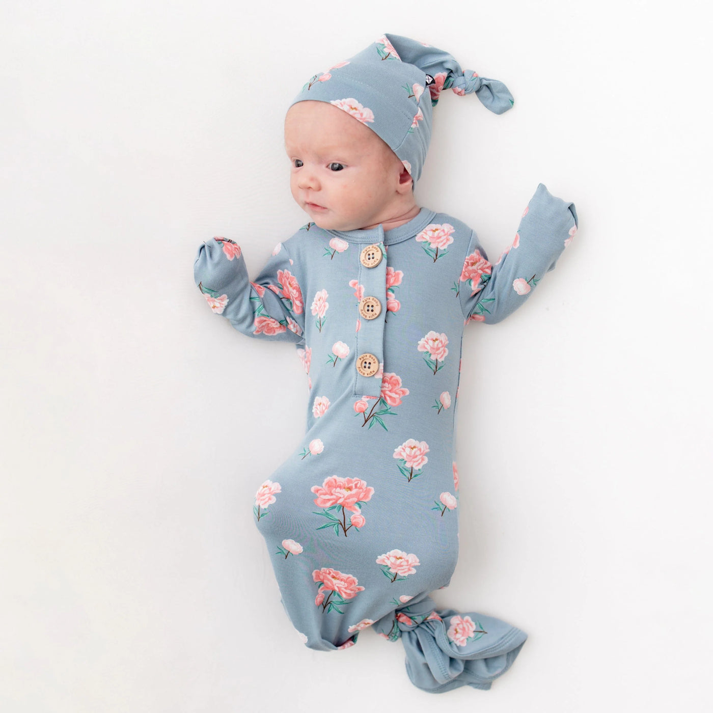Kyte Baby Knotted Gown with Hat Set in Peony